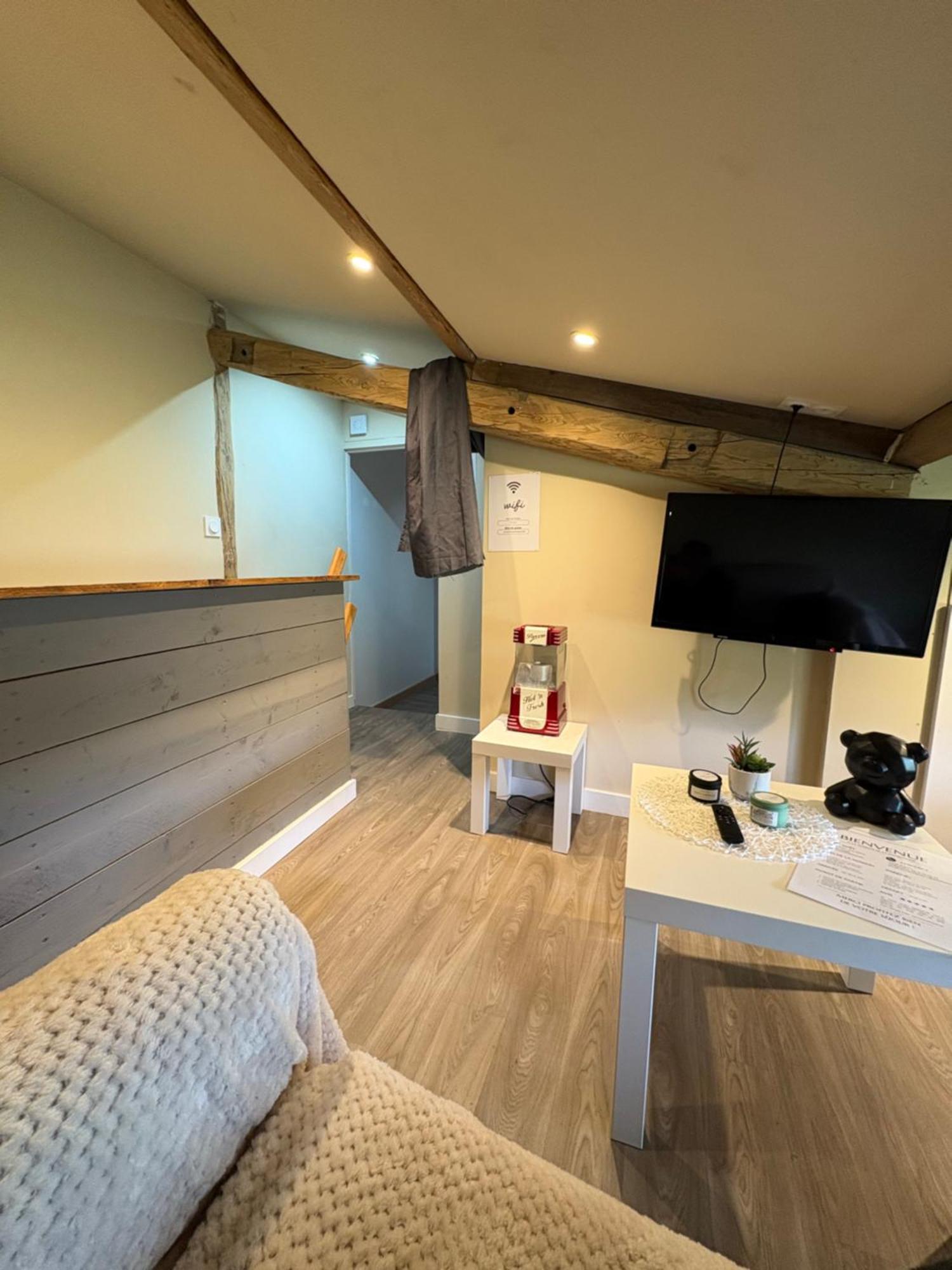 Maison De La Barbotine Le Fuilet Kültér fotó